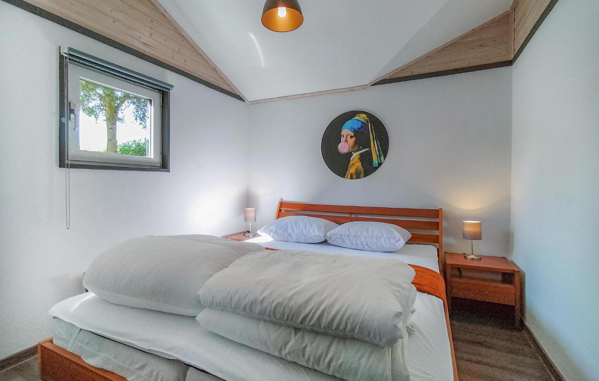 3 Bedroom Amazing In Heinkenszand