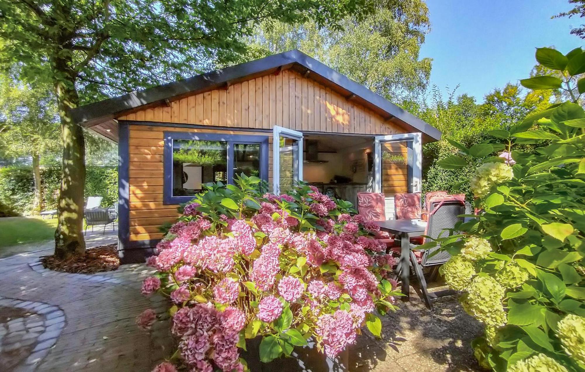 3 Bedroom Amazing In Vakantiehuis Heinkenszand